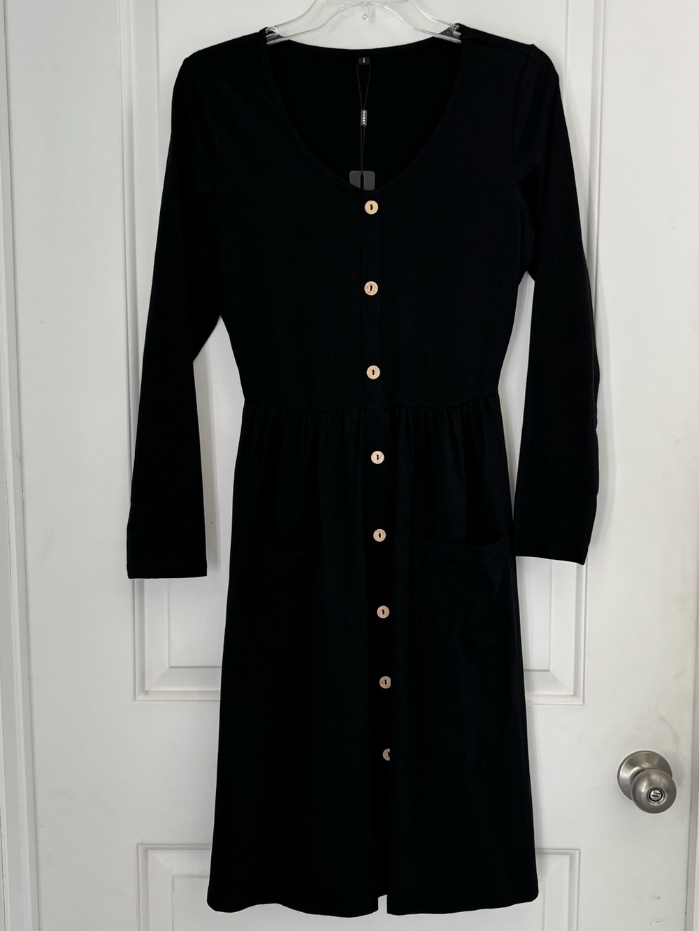 NWT Ouges Black Long Sleeve Dress Mock Buttons